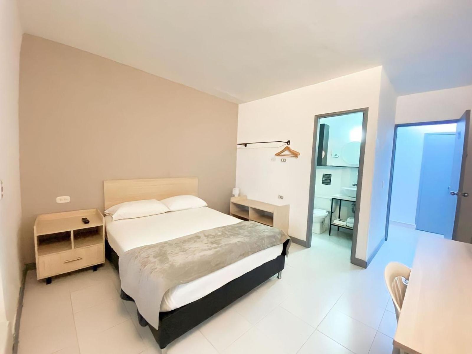 Отель Ayenda 1224 Pixel House (Adults Only) Медельин Экстерьер фото