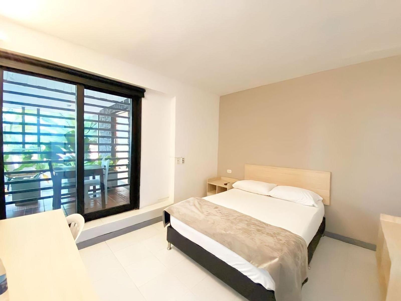 Отель Ayenda 1224 Pixel House (Adults Only) Медельин Экстерьер фото