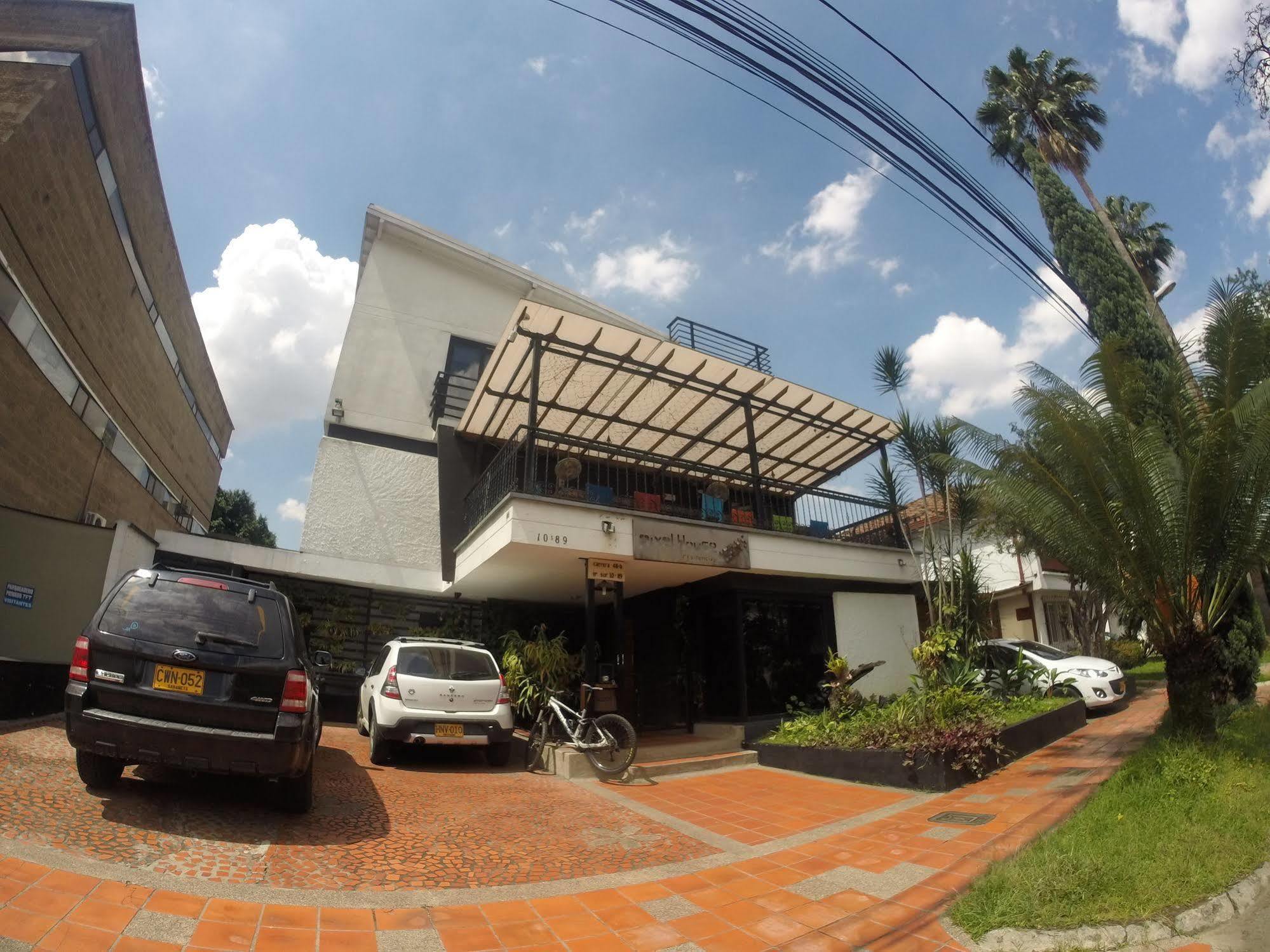 Отель Ayenda 1224 Pixel House (Adults Only) Медельин Экстерьер фото