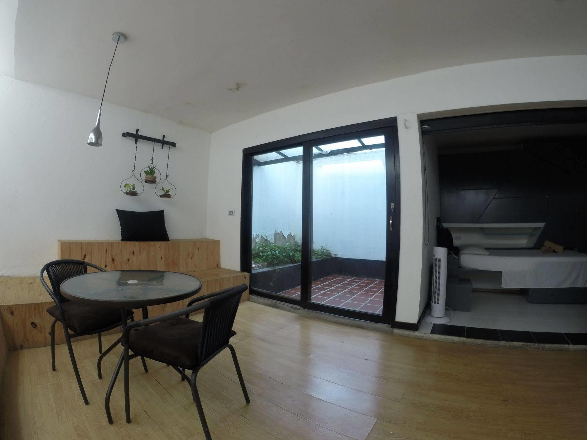 Отель Ayenda 1224 Pixel House (Adults Only) Медельин Экстерьер фото